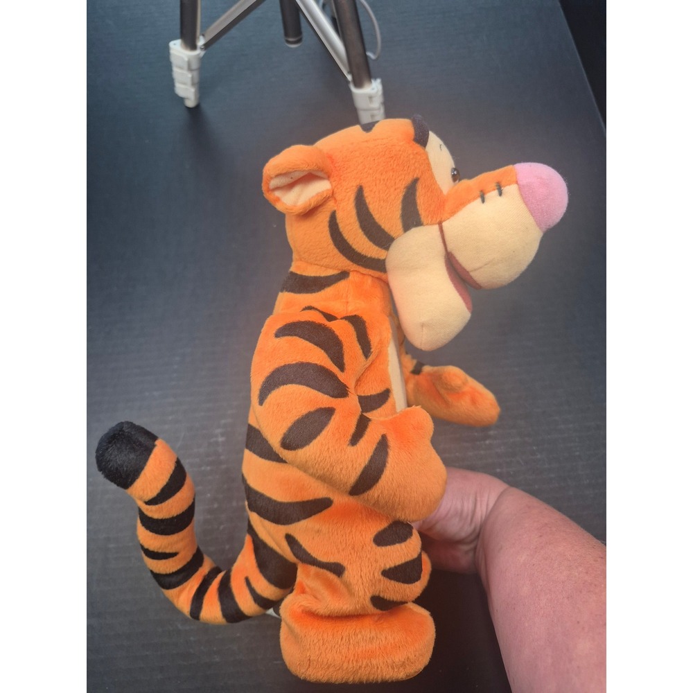 Disney Winnie the Pooh Tigger Plush Interactive Animated Toy Orange Black Stripe